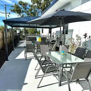 Main Residences Motel